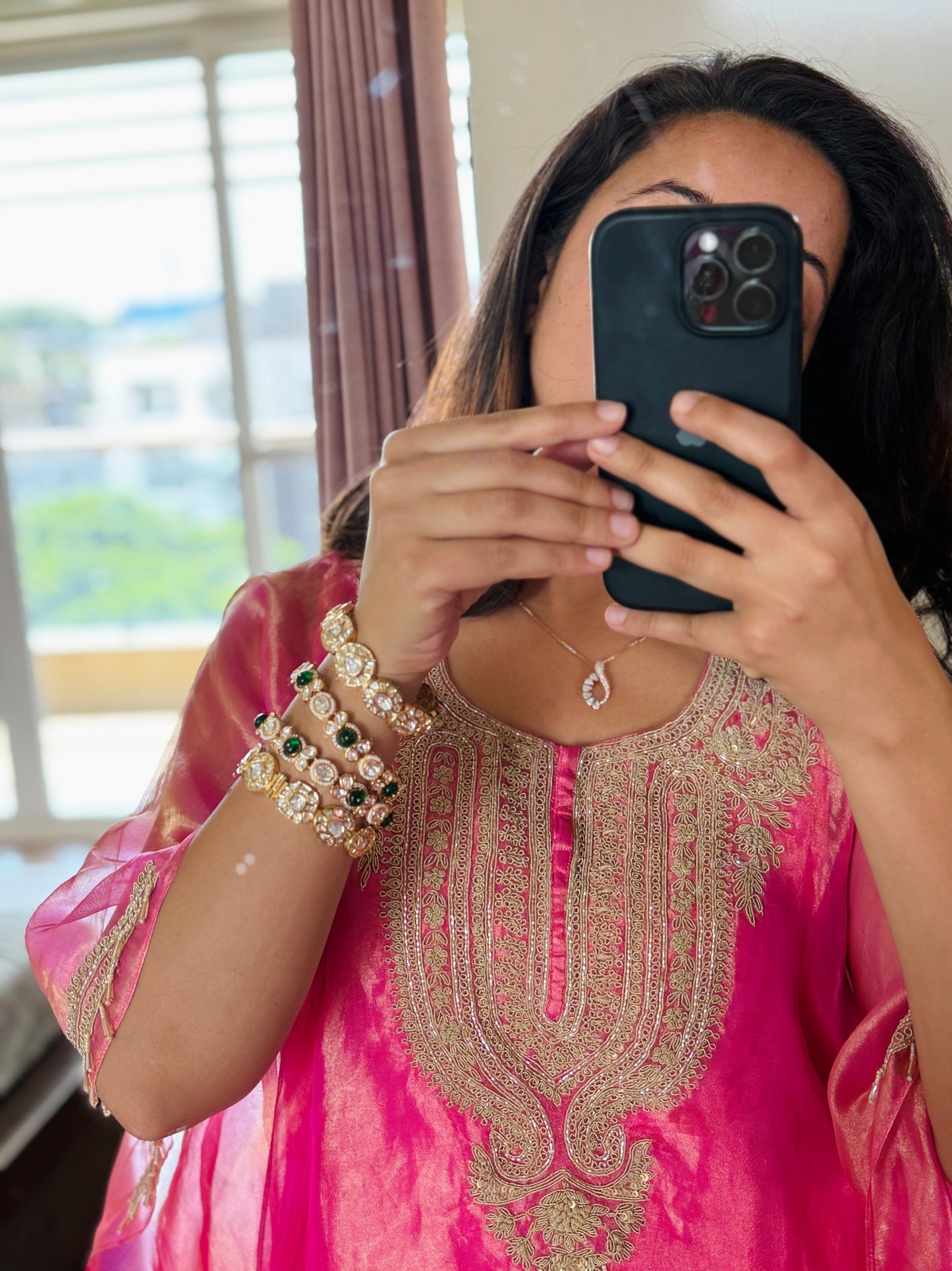 Zeenat Set