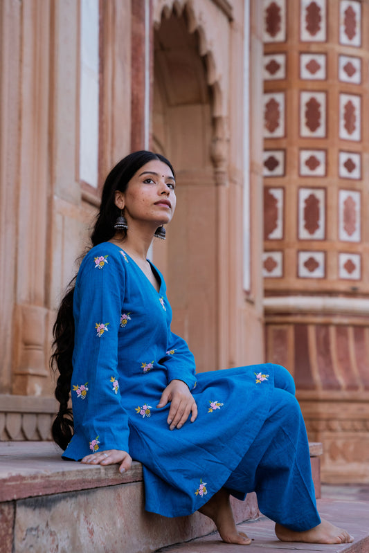 Bahaaraa Salwaar-Kameez