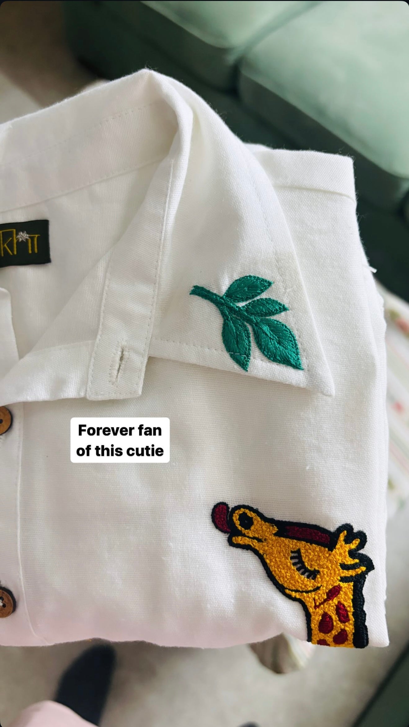 Cute Giraffe Bushirt